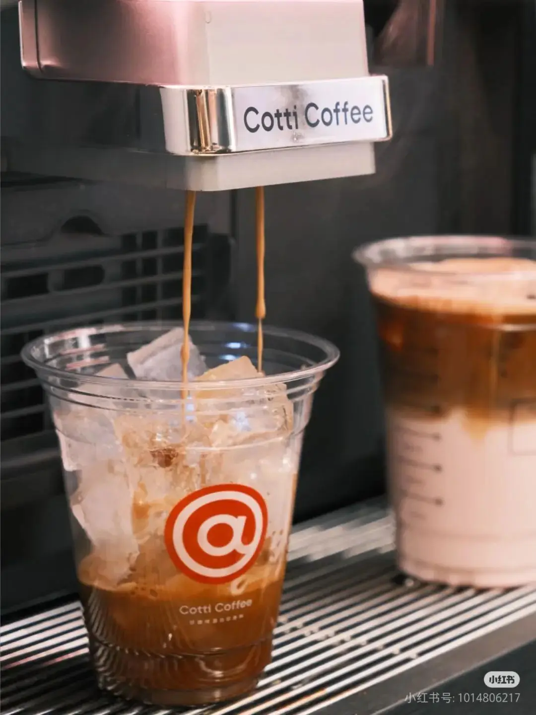 从各行业对比看咖啡市场上行 不同品牌价格打法繁多(图9) 咖啡厅经营管理模式_咖啡厅运营管理体系包括_咖啡厅的运营管理方案